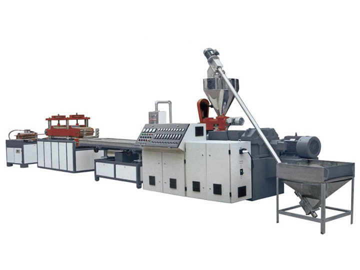 塑鋼扣板擠出設備